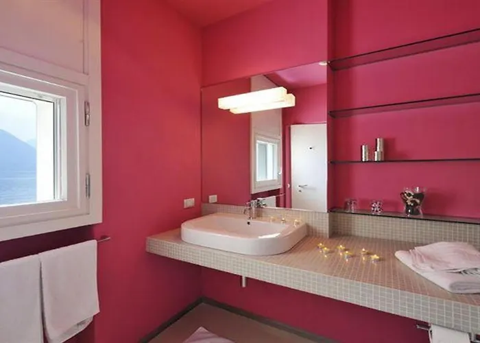 Parisi Villa *